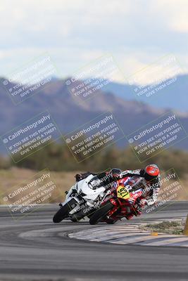 media/Nov-16-2025-Race Pace (Sun) [[8c5fa54630]]/Non Verified Riders (1st 20 Minutes)/5-Turn 15 (110pm)/